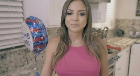 Согласилась спать с сыном увидев его член